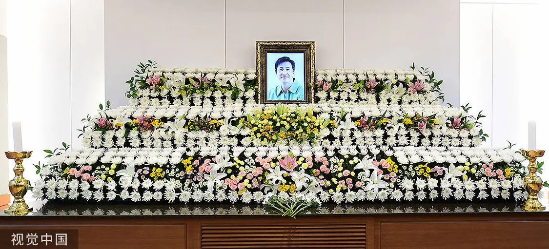李善均灵堂曝光，布置于首尔大学医院葬礼场，将于29日出殡封面图